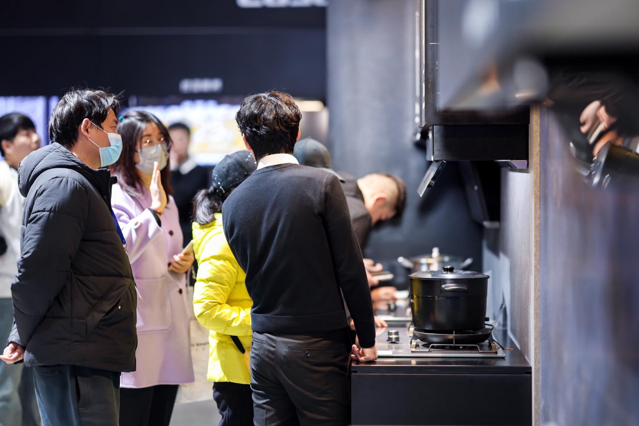AWE2025上海家电展 为家电焕新打造多模式、新形态的家用视听设备